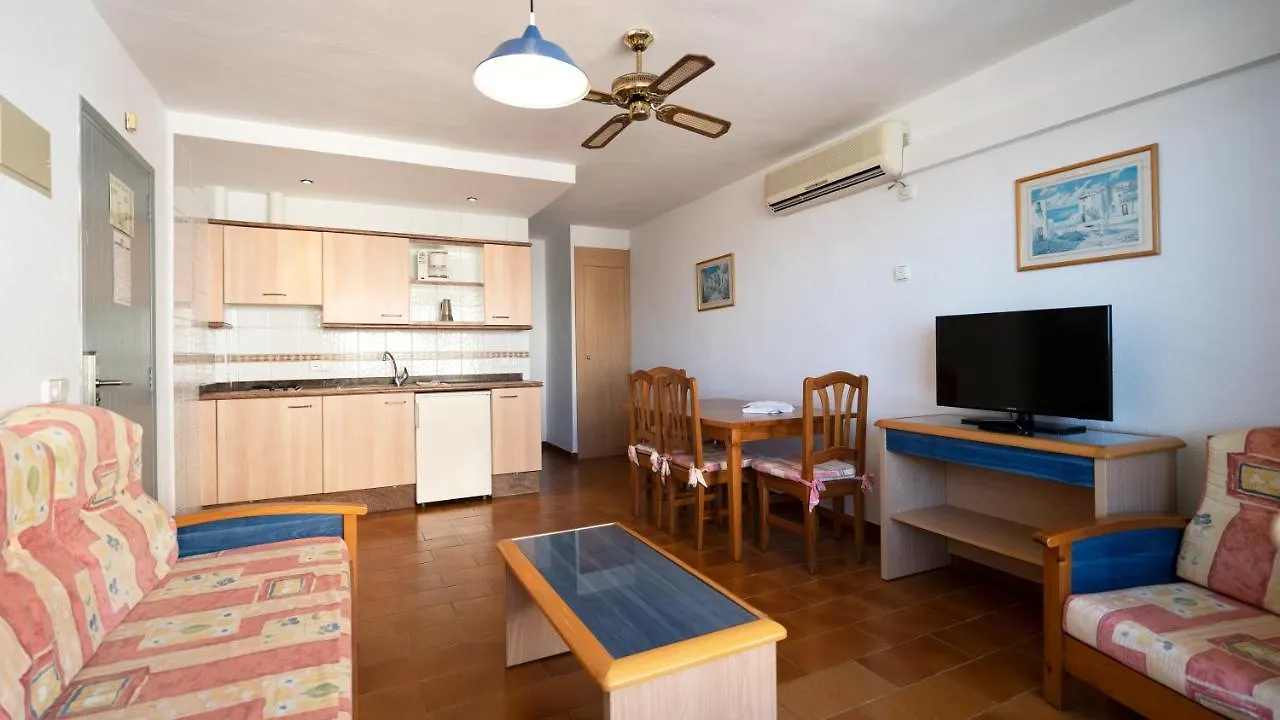 Apartamentos Portu Saler Es Pujols Apartment