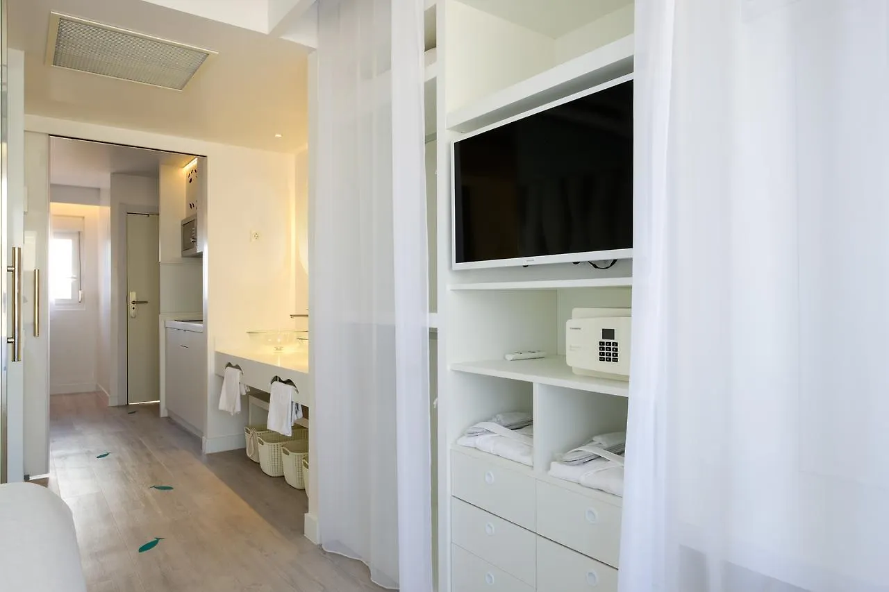 Apartamentos Portu Saler Es Pujols Apartment