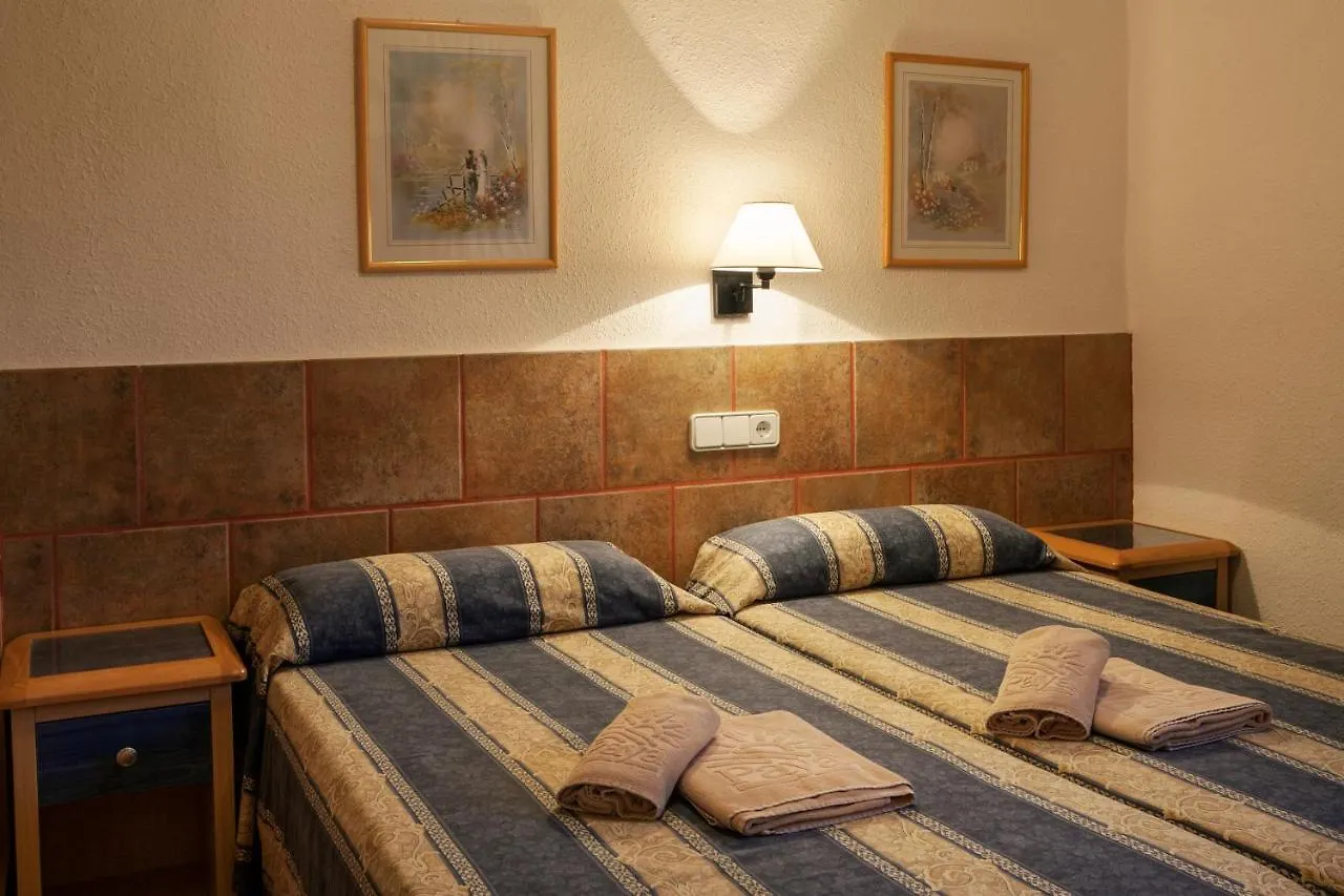 Apartment Apartamentos Portu Saler Es Pujols Spain